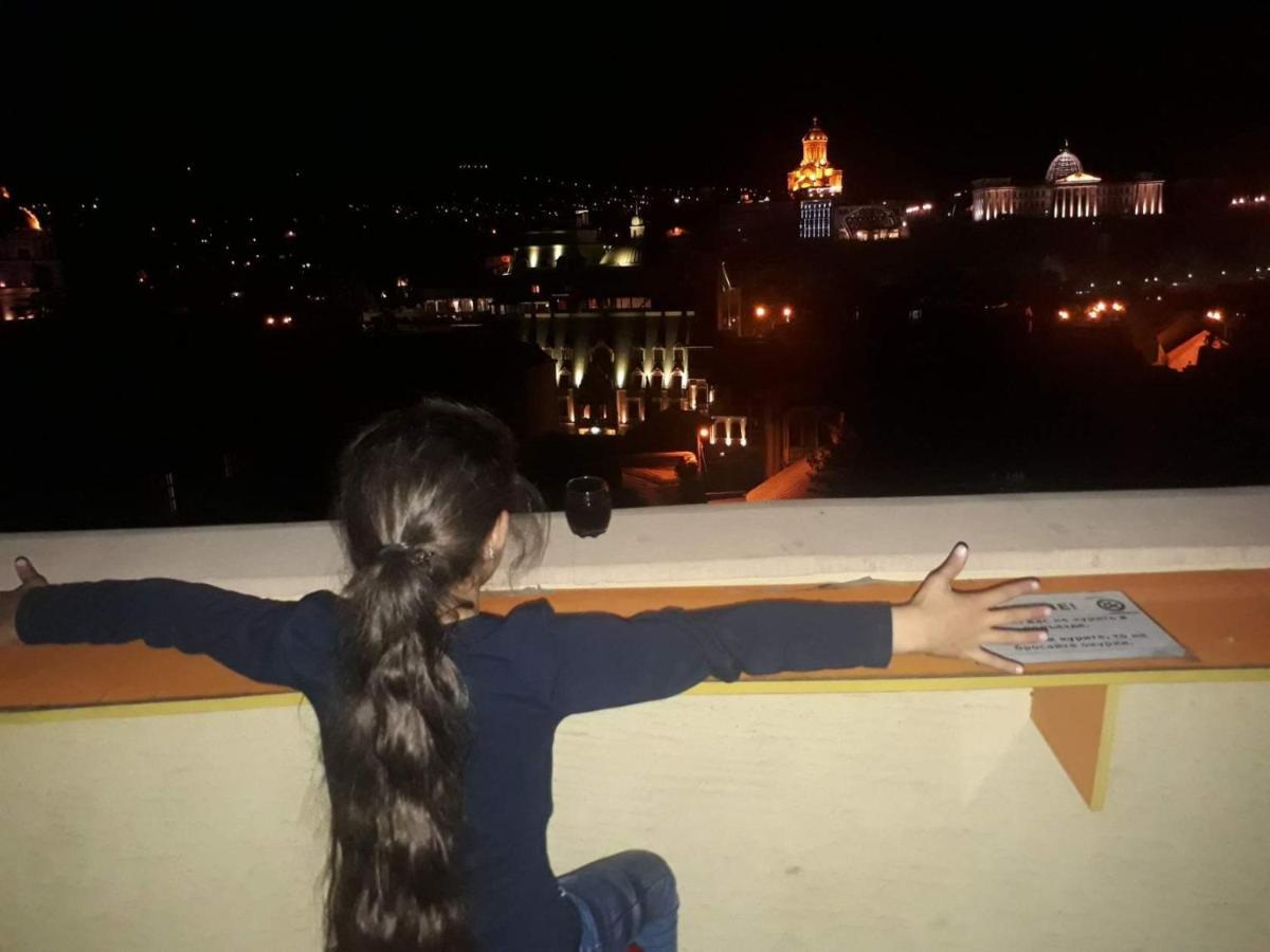Ms. Jackson Vandrerhjem Tbilisi Eksteriør bilde
